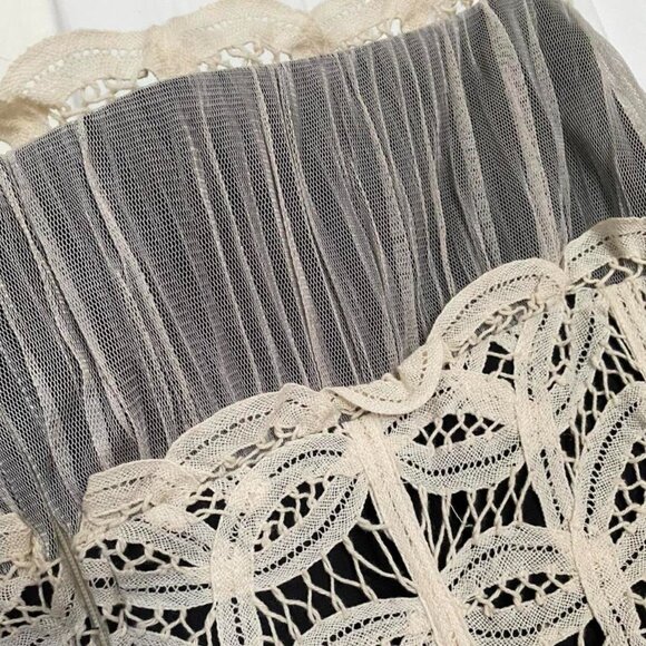 Curated Vintage Betsy Johnson Strapless Mini Dress Size 6 - Picture 3 of 10